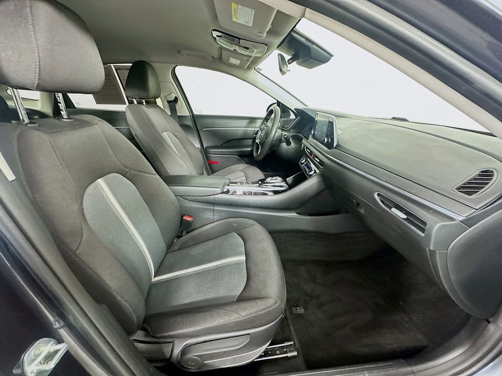 Used 2021 Hyundai Sonata SEL w/ Preferred Accessory Package image 26