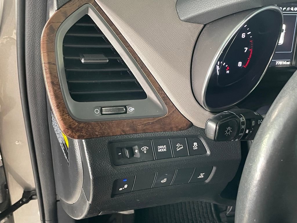 Used 2018 Hyundai Santa Fe Sport w/ 2.4L Tech Package 04 image 19