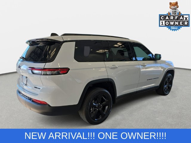 Used 2024 Jeep Grand Cherokee L Limited w/ Black Appearance Package AWD/4WD image 5