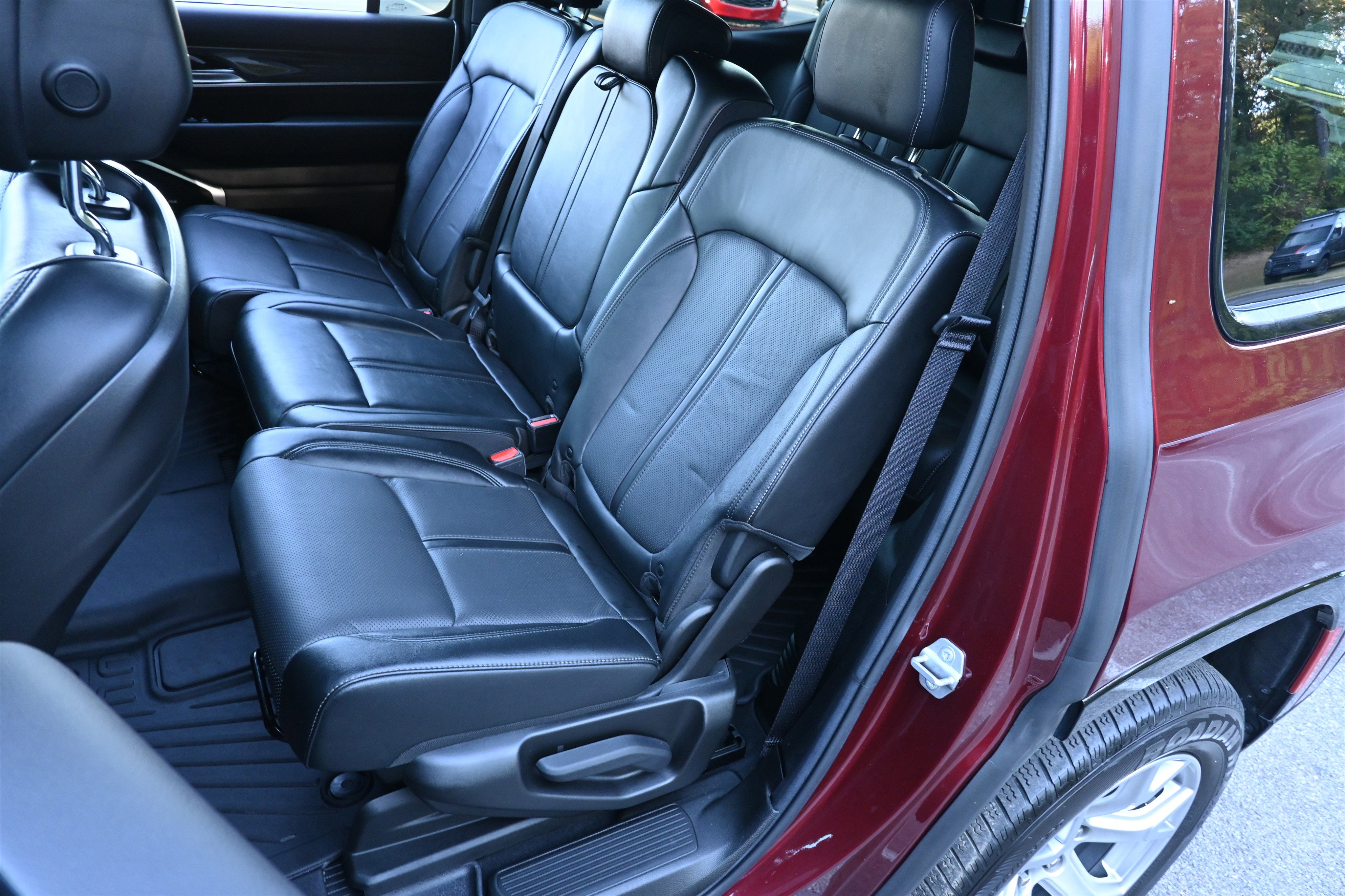 Used 2022 Jeep Wagoneer Series II image 19