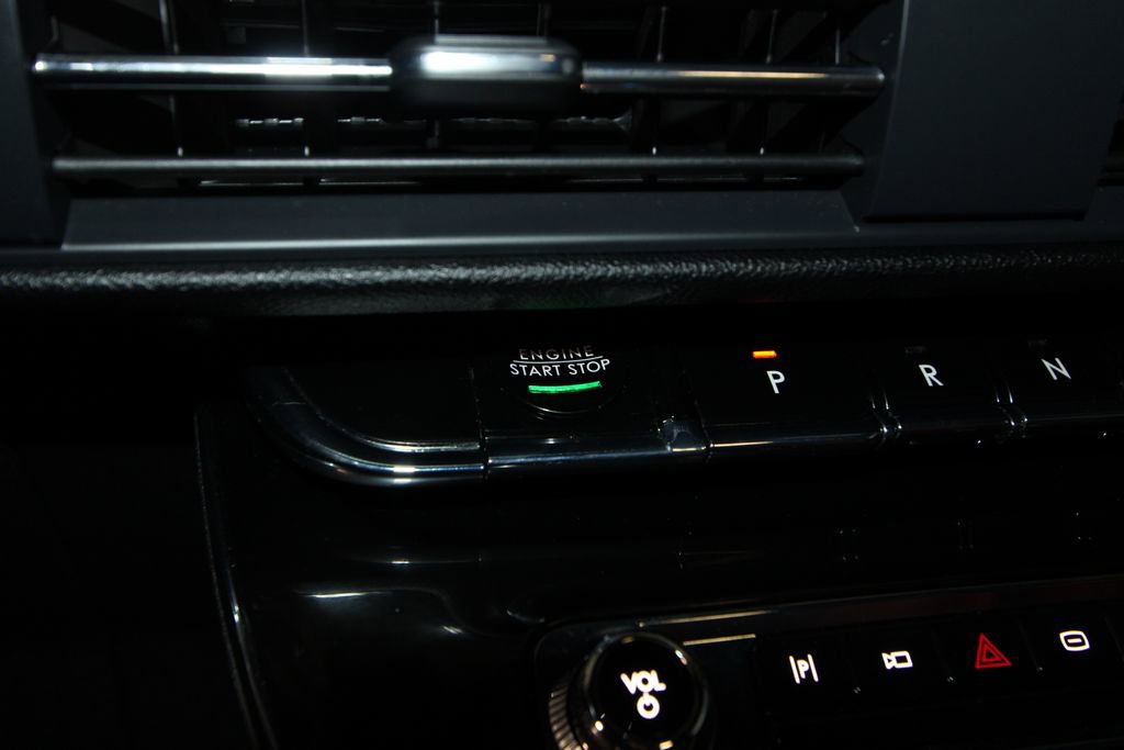 Used 2024 Lincoln Corsair Grand Touring w/ Equipment Group 301A image 13