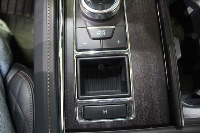 Used 2023 Ford Expedition Platinum RWD image 19