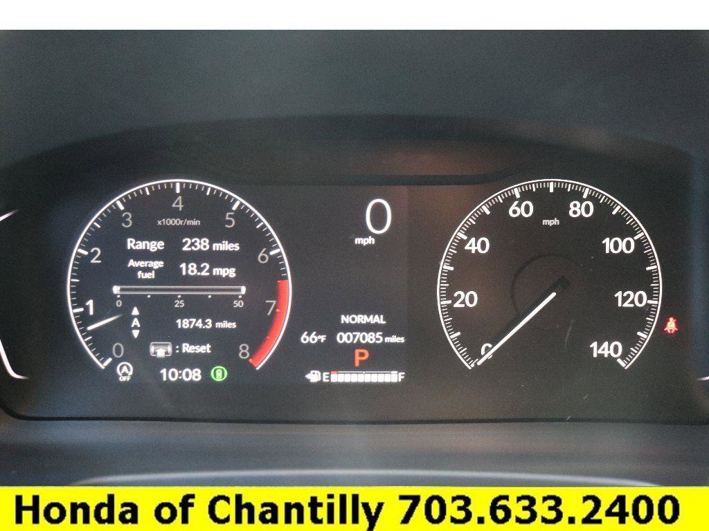 Used 2025 Honda Pilot Touring image 9