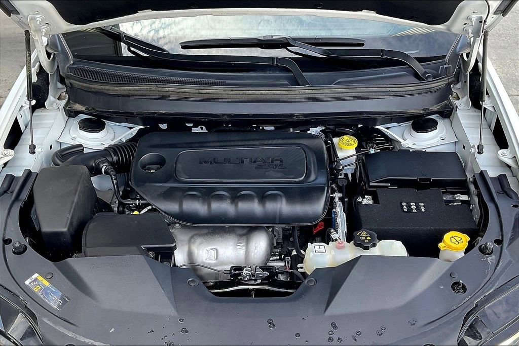 Used 2023 Jeep Cherokee Altitude Lux image 9