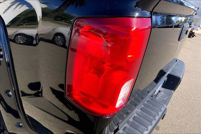 Used 2017 Chevrolet Silverado 1500 LTZ Z71 w/ LTZ Plus Package AWD/4WD image 28