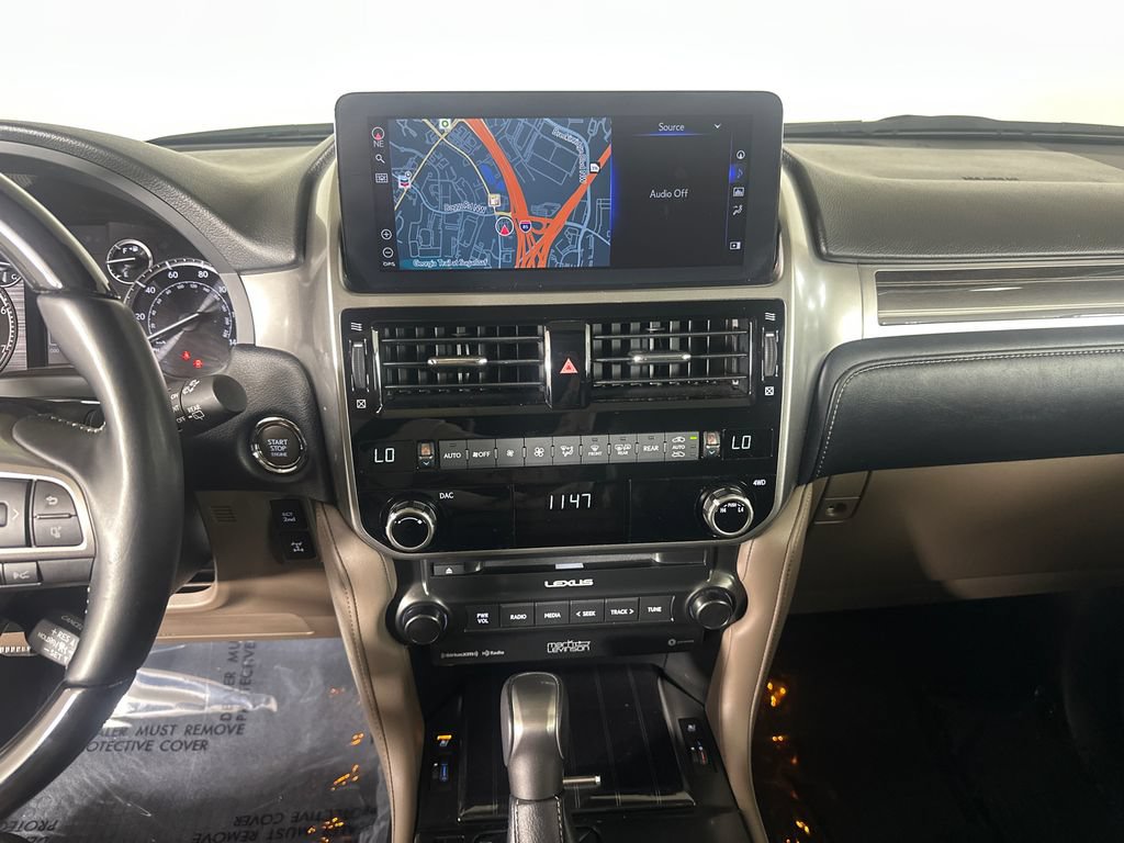 Used 2023 Lexus GX 460 Premium w/ Accessory Package AWD/4WD image 27