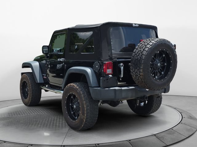 Used 2015 Jeep Wrangler Rubicon w/ Power Convenience Group AWD/4WD image 3