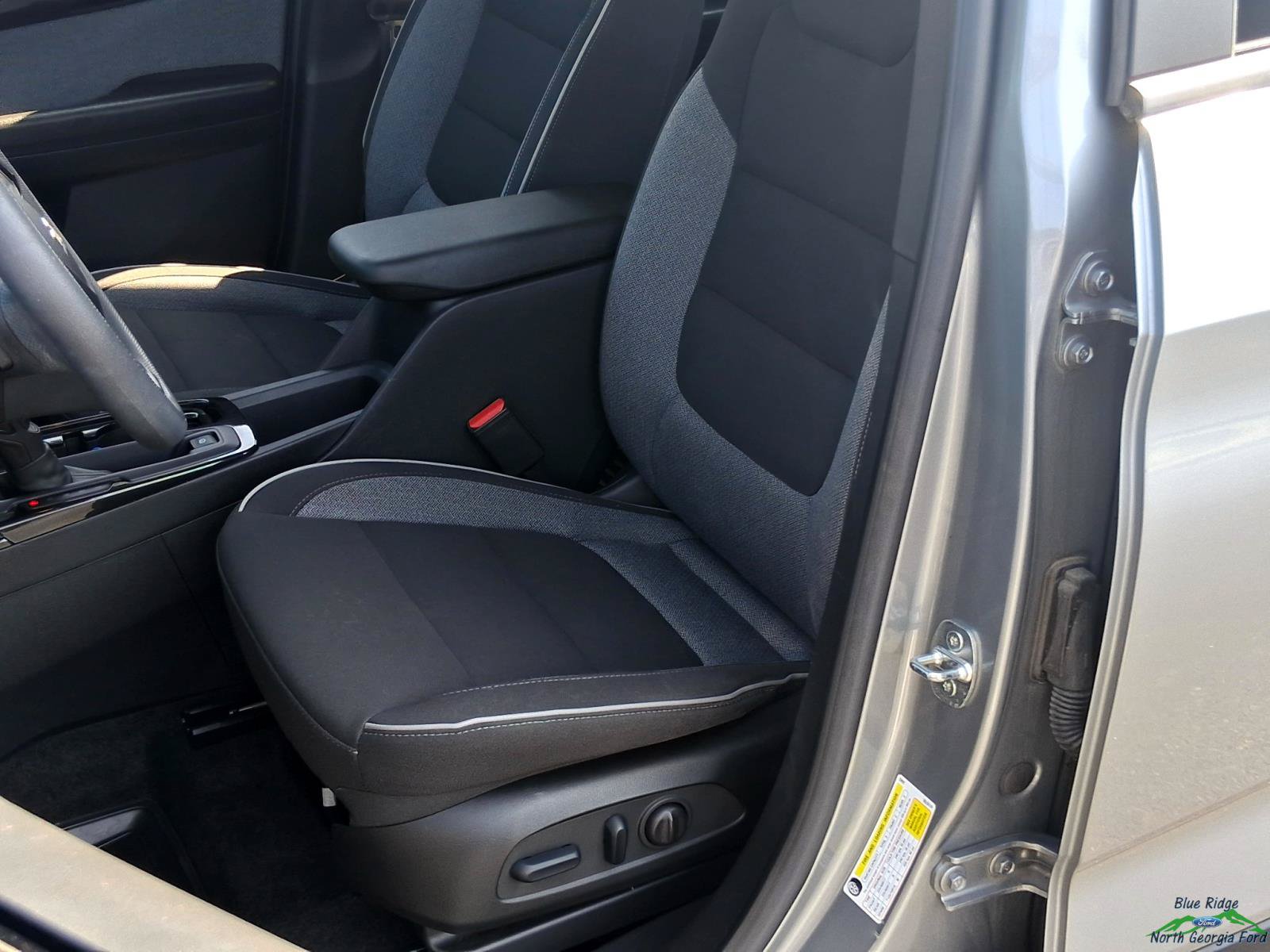 Used 2023 Chevrolet TrailBlazer LT FWD image 11