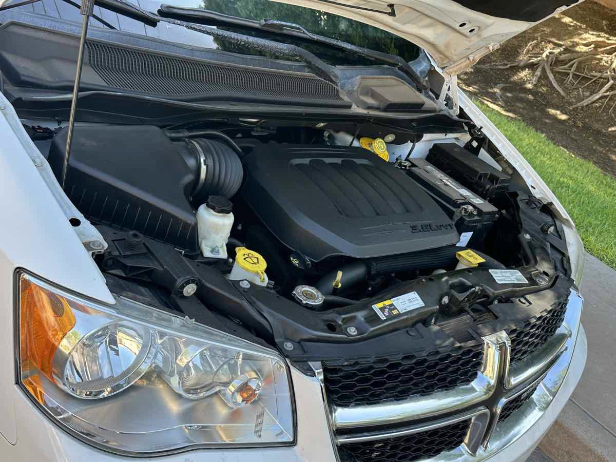 Used 2020 Dodge Grand Caravan SXT FWD image 47