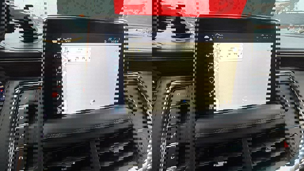 Certified 2024 Chevrolet Suburban Z71 w/ Luxury Package image 31