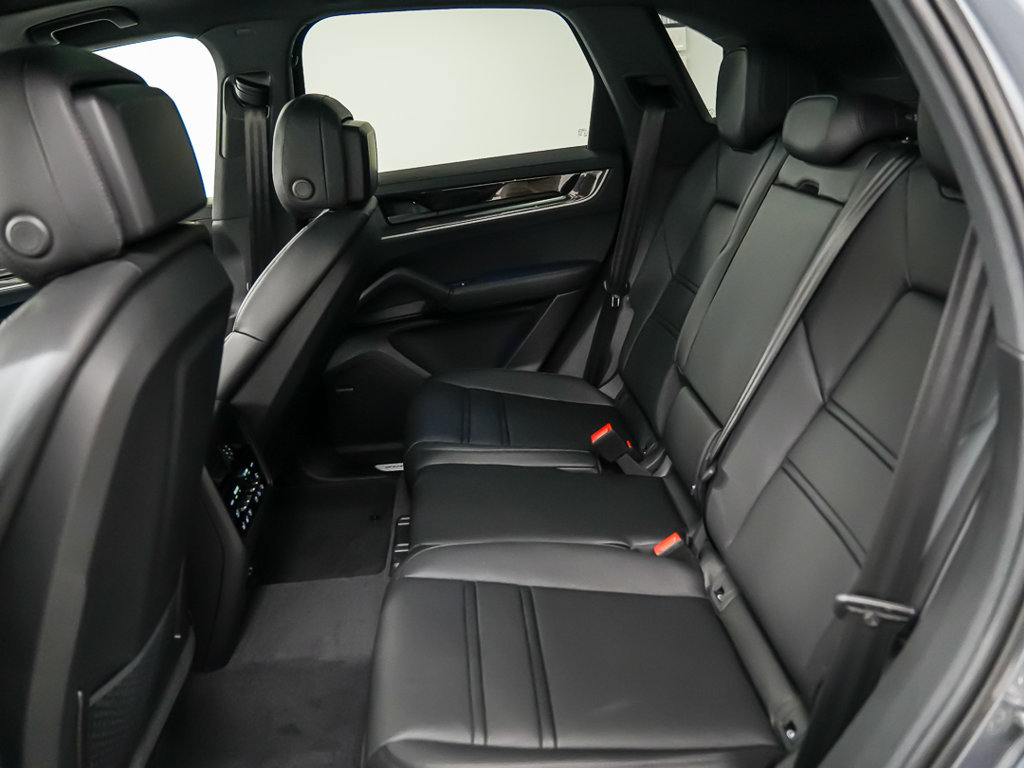 New 2027 Porsche Cayenne S AWD/4WD image 17