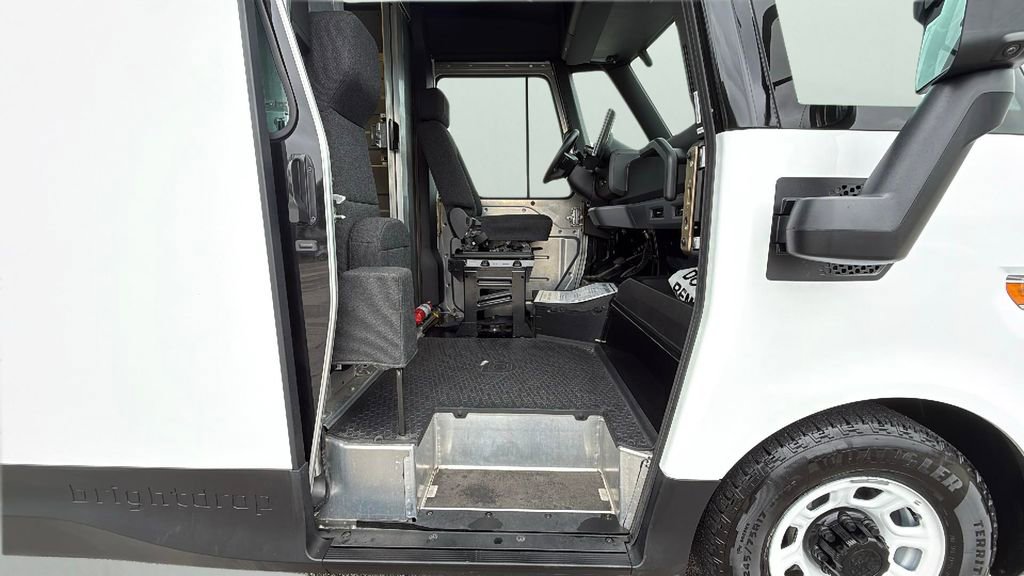 Used 2024 Chevrolet Brightdrop 600 w/ Commercial Equipment Package image 31