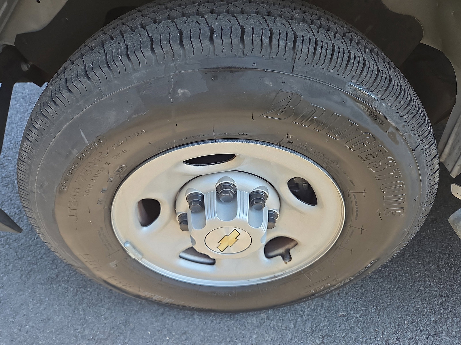 Used 2024 Chevrolet Express 2500 Work Van w/ Driver Convenience Package image 12