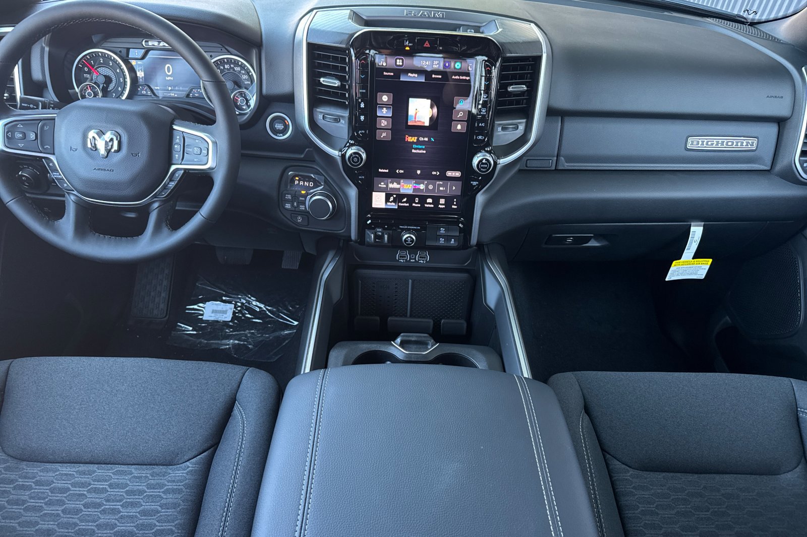 New 2026 RAM 1500 4x4 Crew Cab image 12