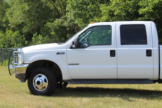 Used 2002 Ford F350 XLT image 3