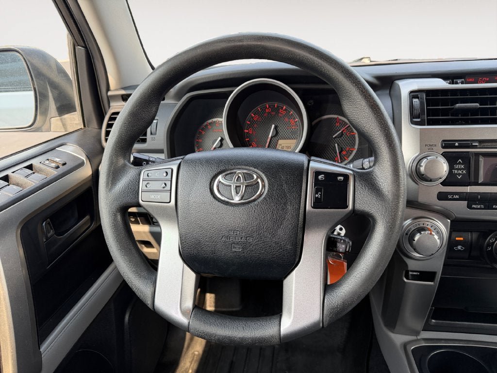 Used 2013 Toyota 4Runner SR5 w/ Convenience Pkg AWD/4WD image 14