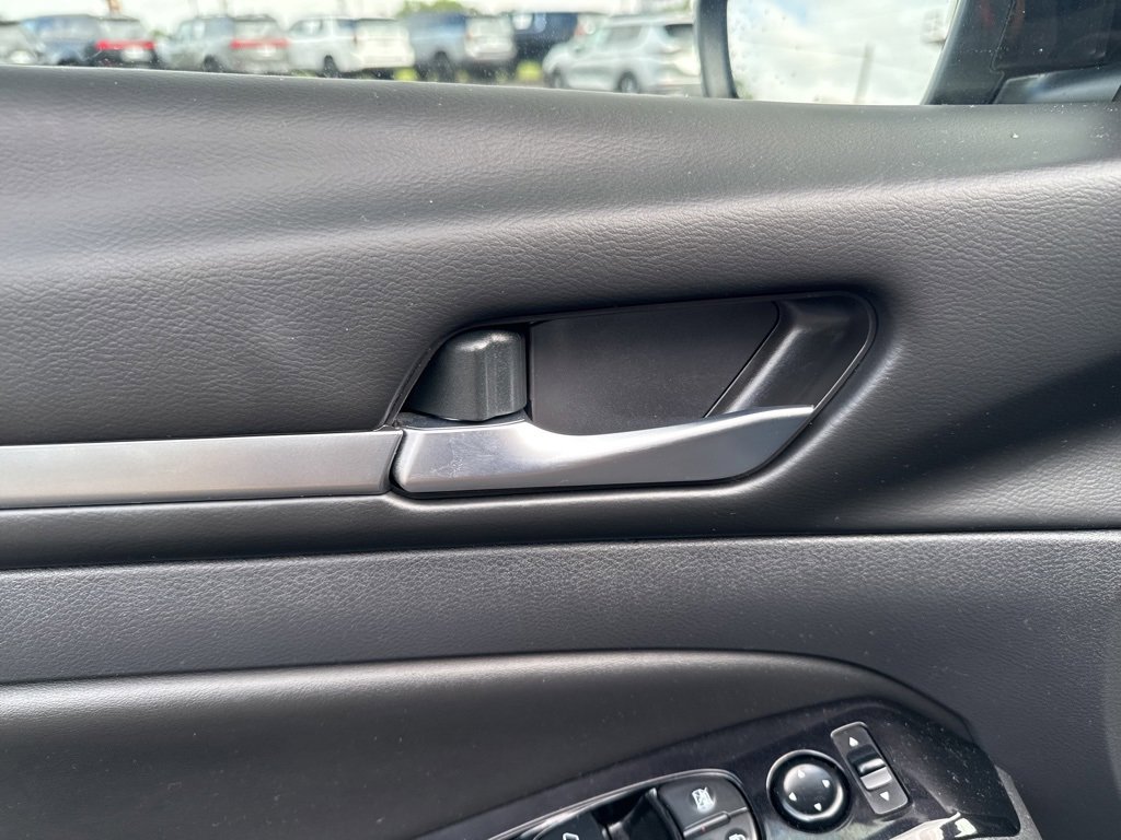 Used 2023 Nissan Altima 2.5 SV image 12