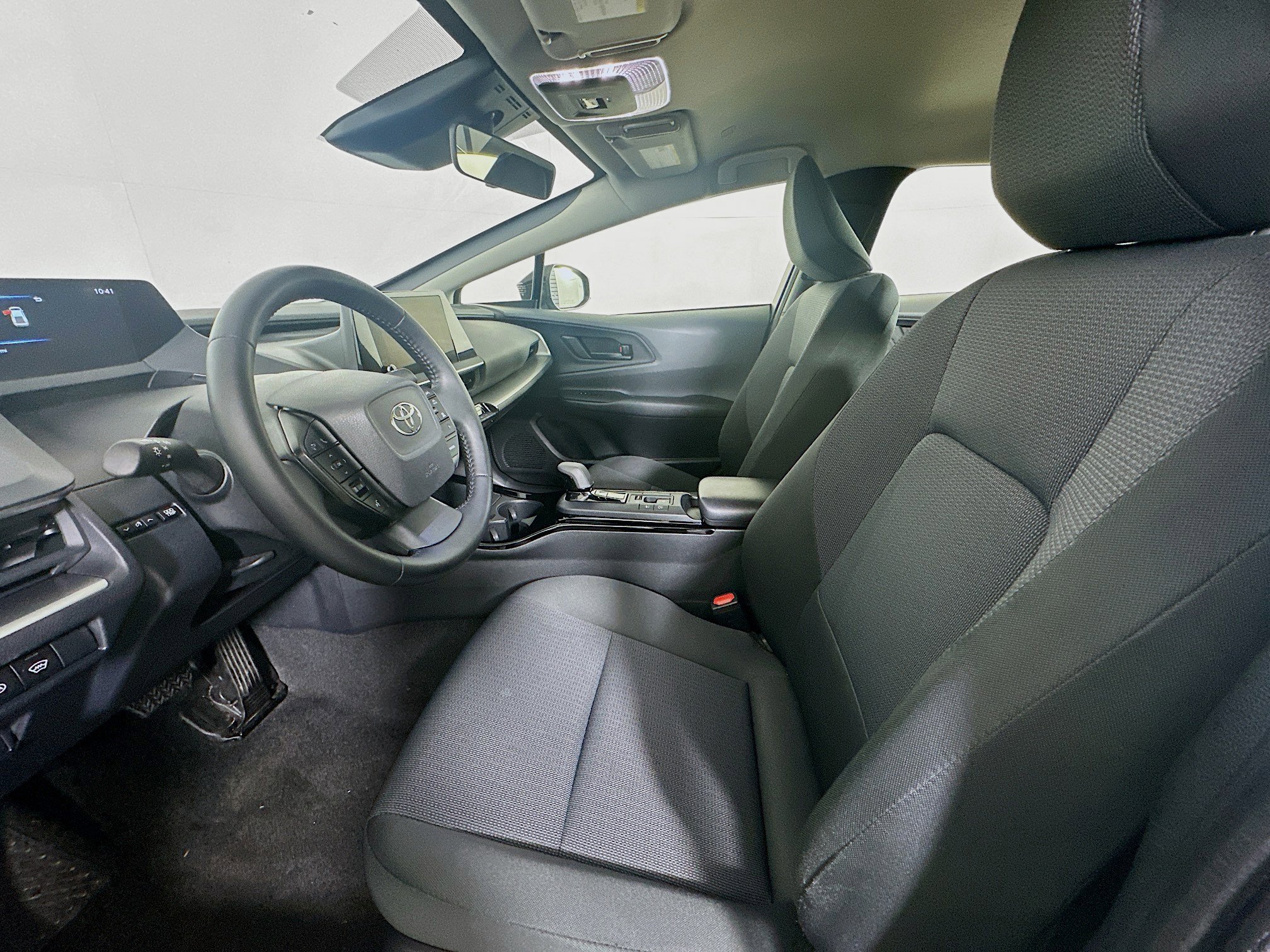 Used 2025 Toyota Prius LE image 13