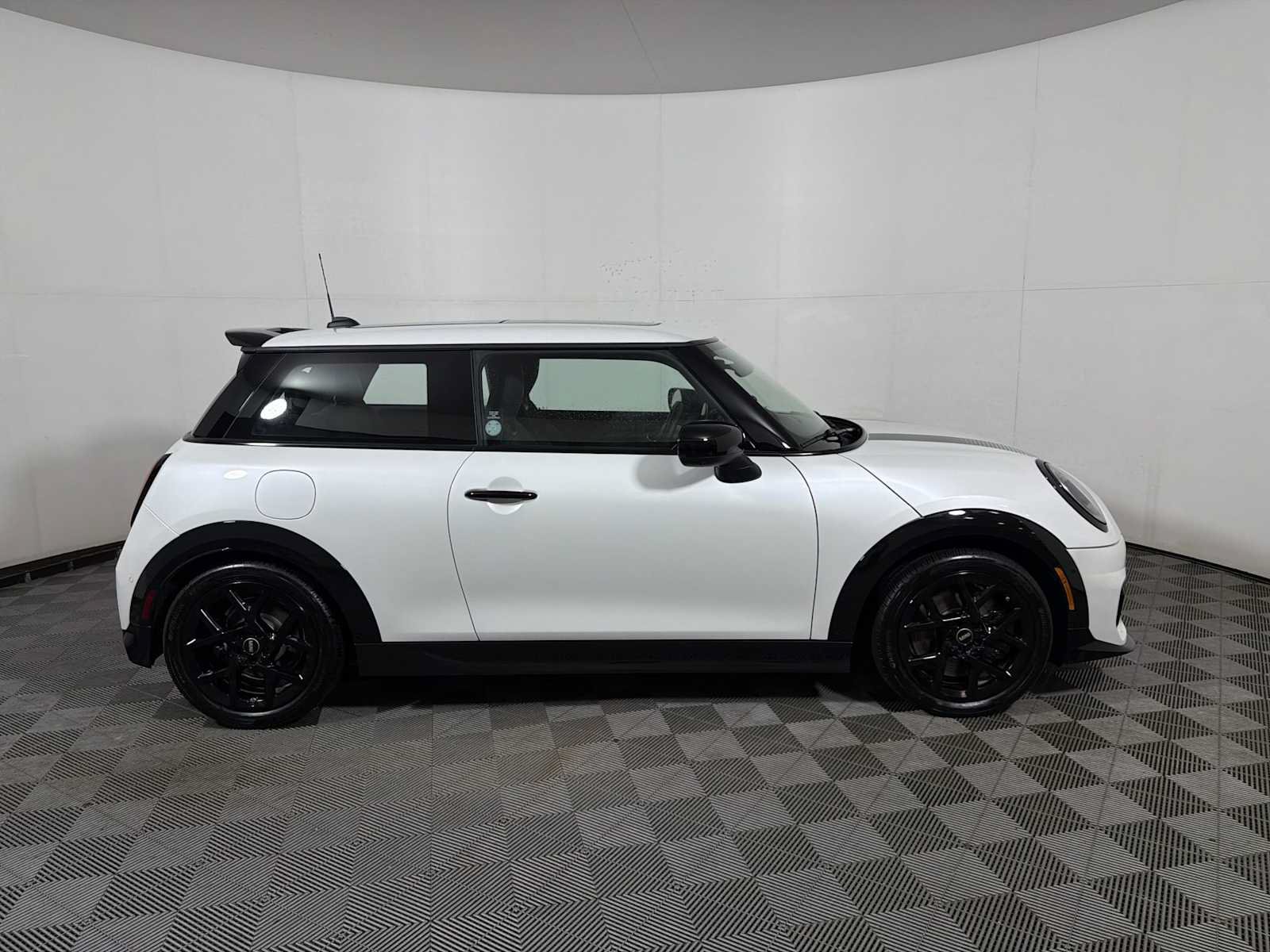 Used 2026 MINI Cooper S FWD image 7