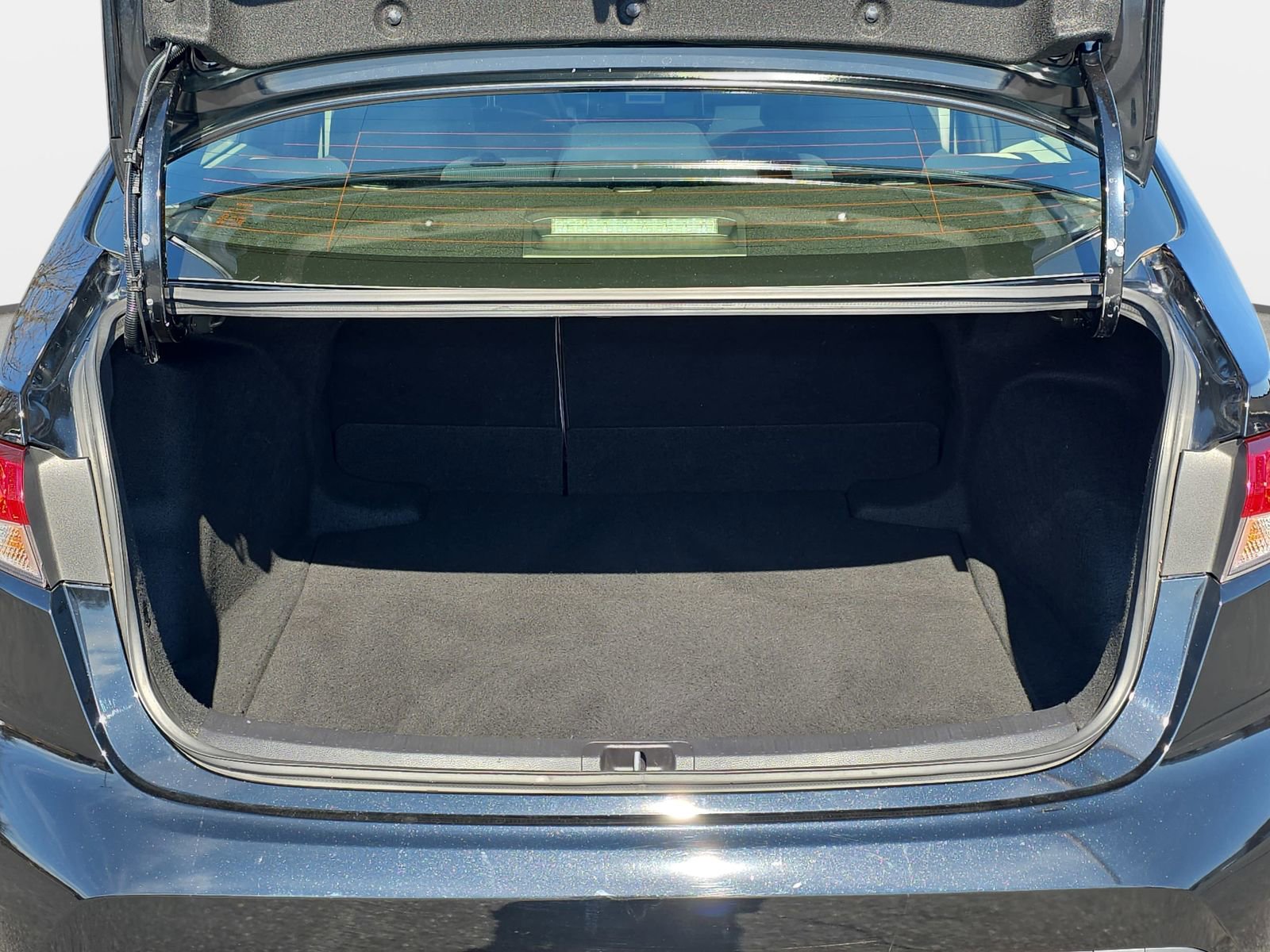 Used 2024 Toyota Corolla LE image 12