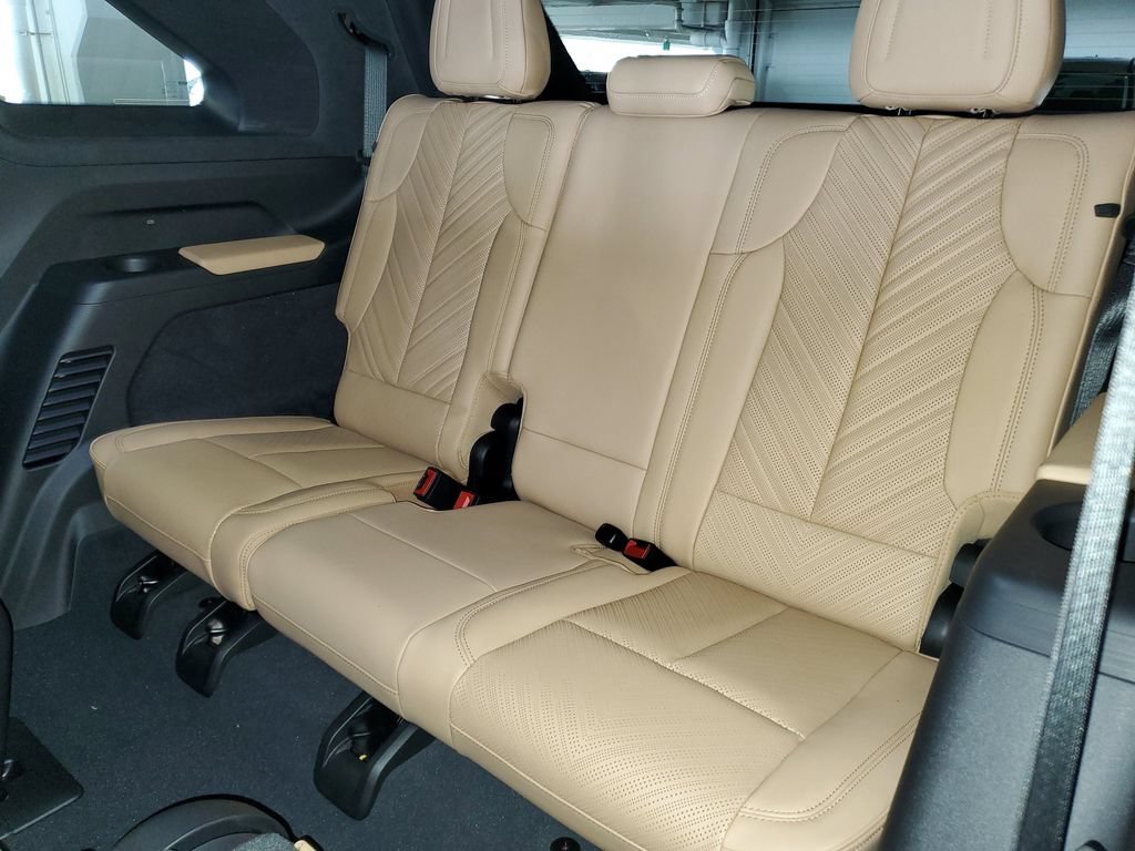 New 2026 Cadillac Escalade IQ Luxury 2 AWD/4WD image 10