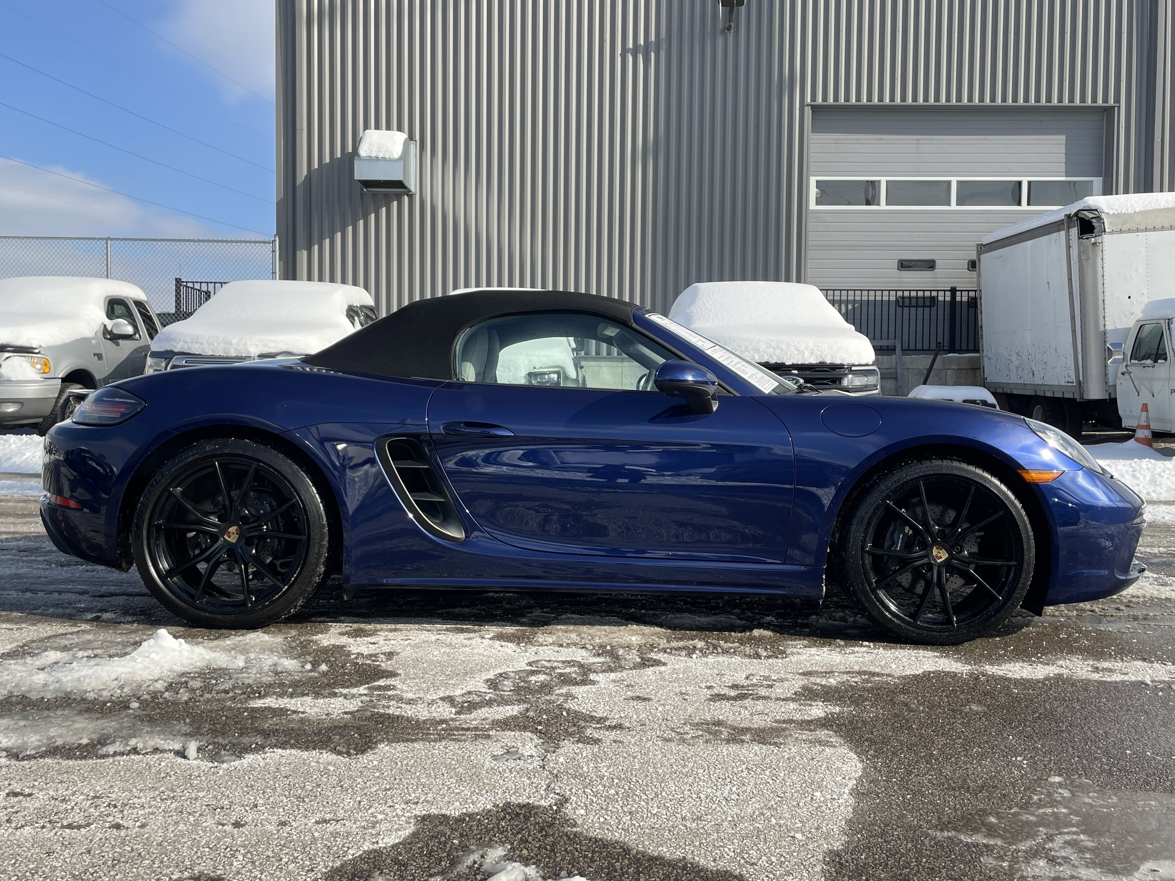 Used 2023 Porsche 718 Boxster Base image 3