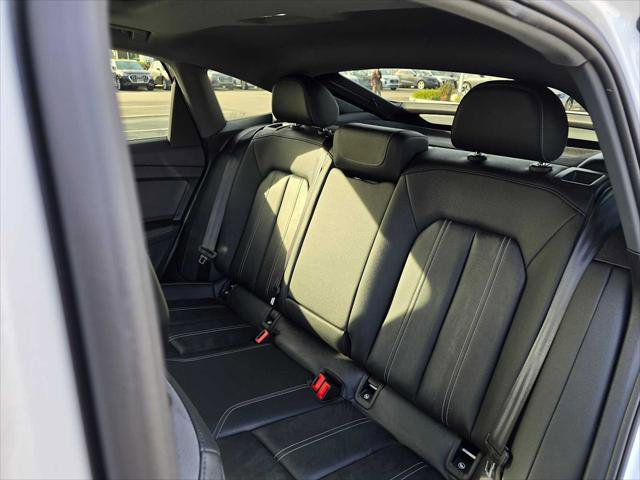 Used 2024 Audi Q4 e-tron Premium Plus image 19