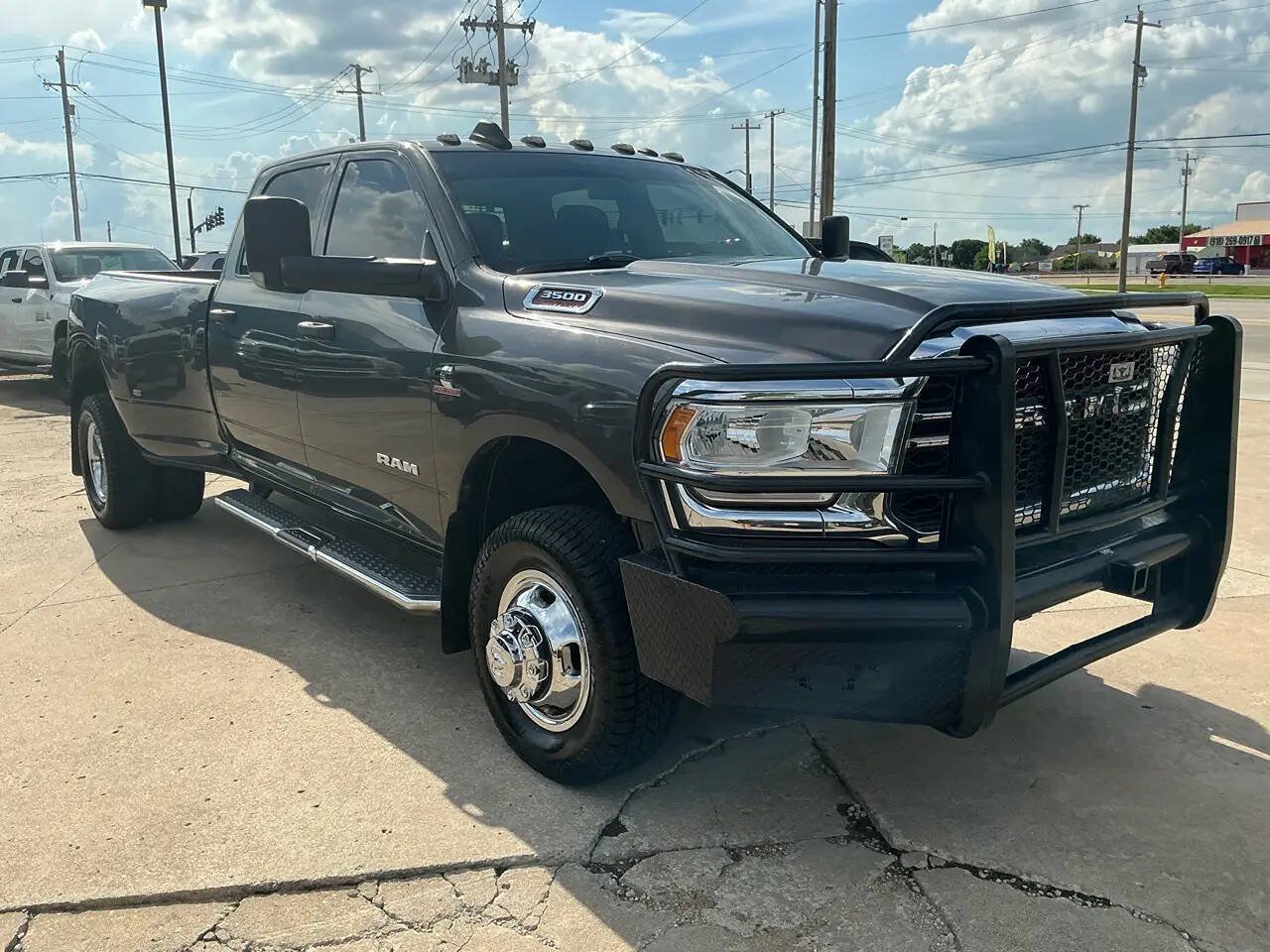 Used 2022 RAM 3500 Tradesman AWD/4WD image 5