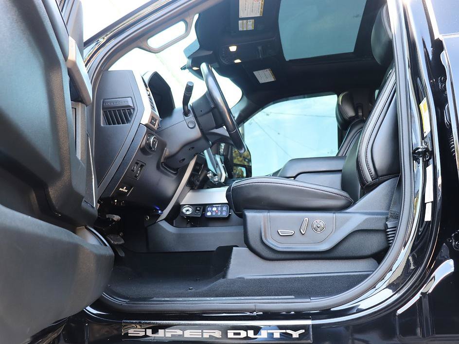 Used 2021 Ford F350 Platinum AWD/4WD image 19