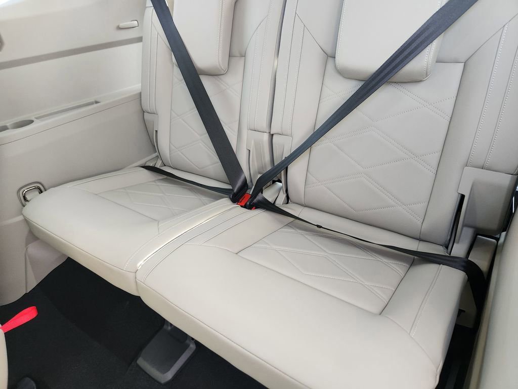 New 2026 Volkswagen Atlas SE image 19