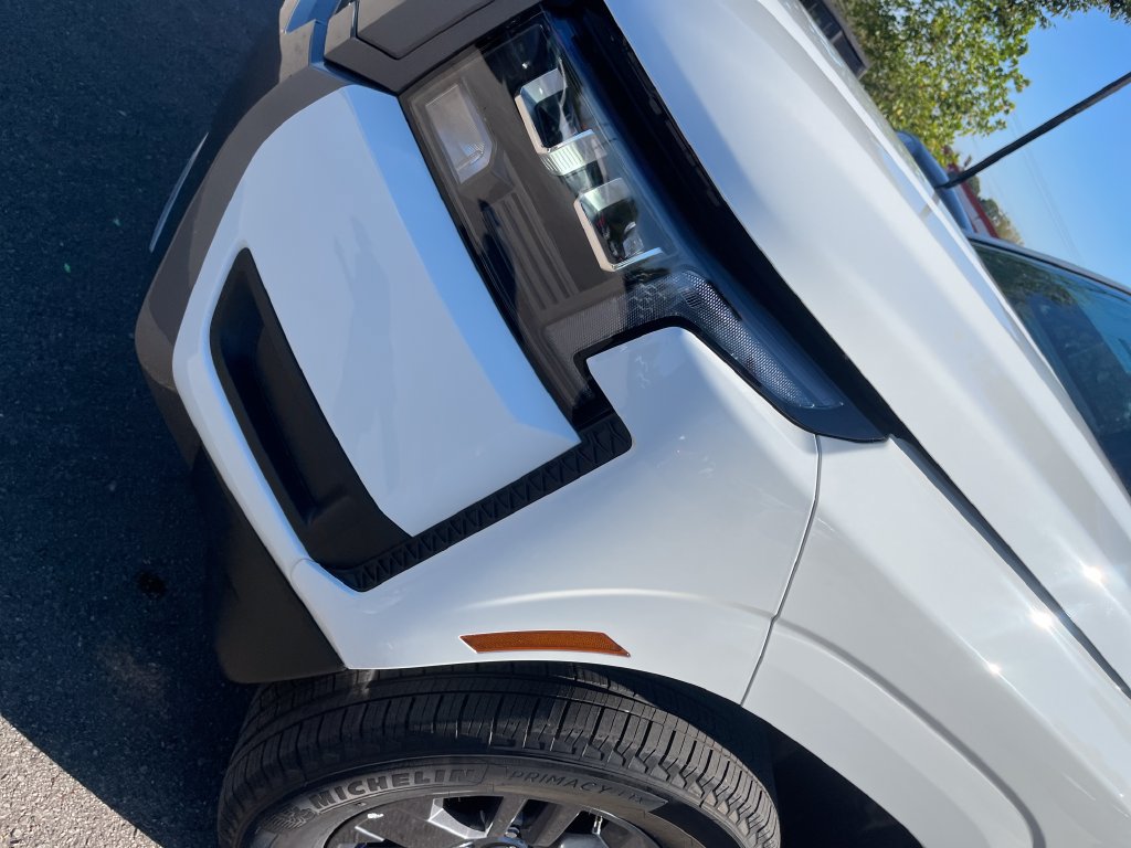 New 2026 Nissan Frontier SV w/ All-Weather Content Package AWD/4WD image 34