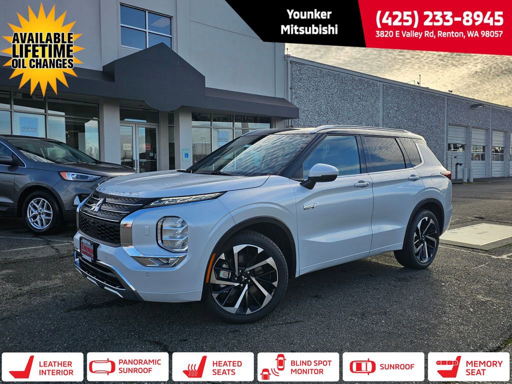 New 2025 Mitsubishi Outlander SEL image 1