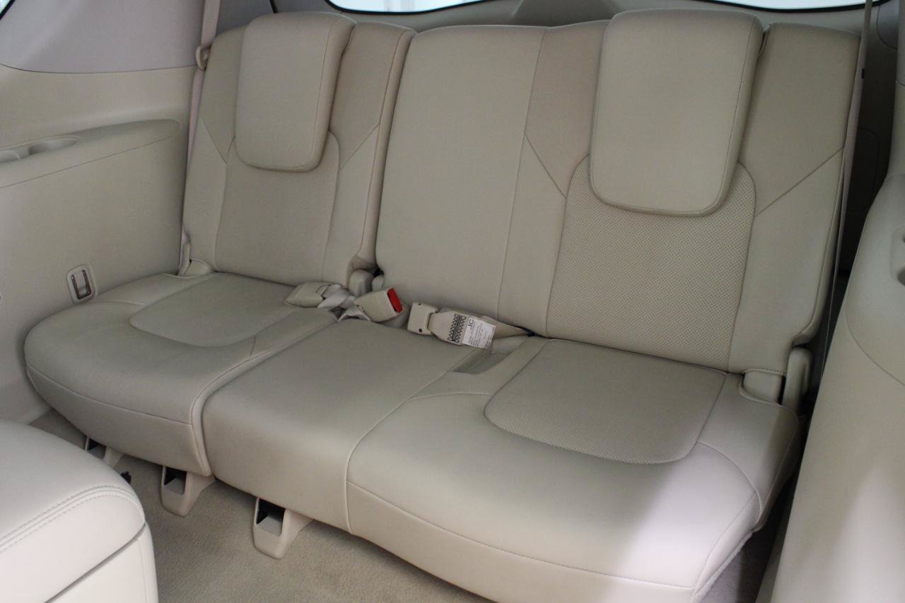 Used 2016 INFINITI QX80 2WD w/ Deluxe Technology Package image 41