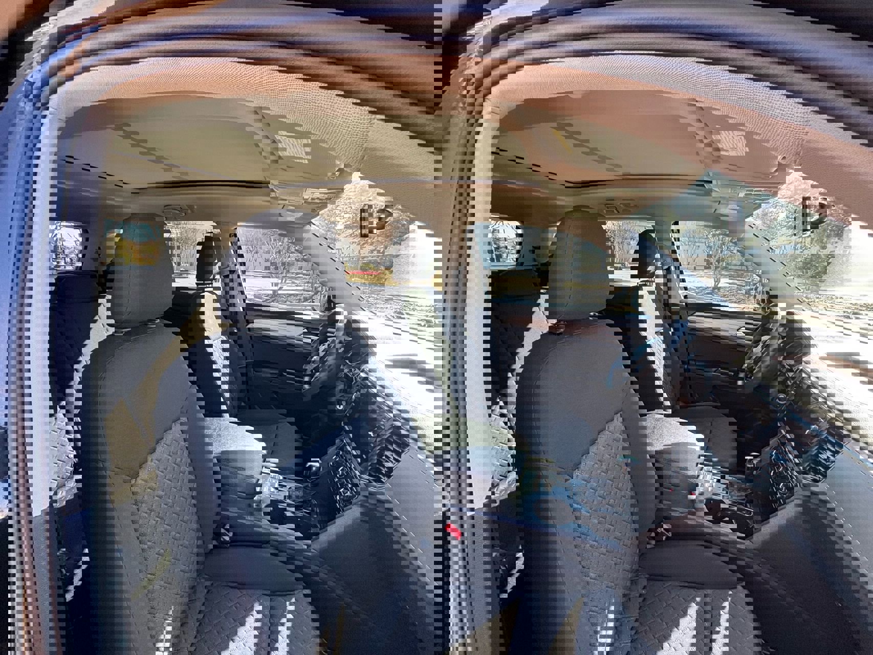 Used 2018 Volkswagen Atlas Launch Edition image 18