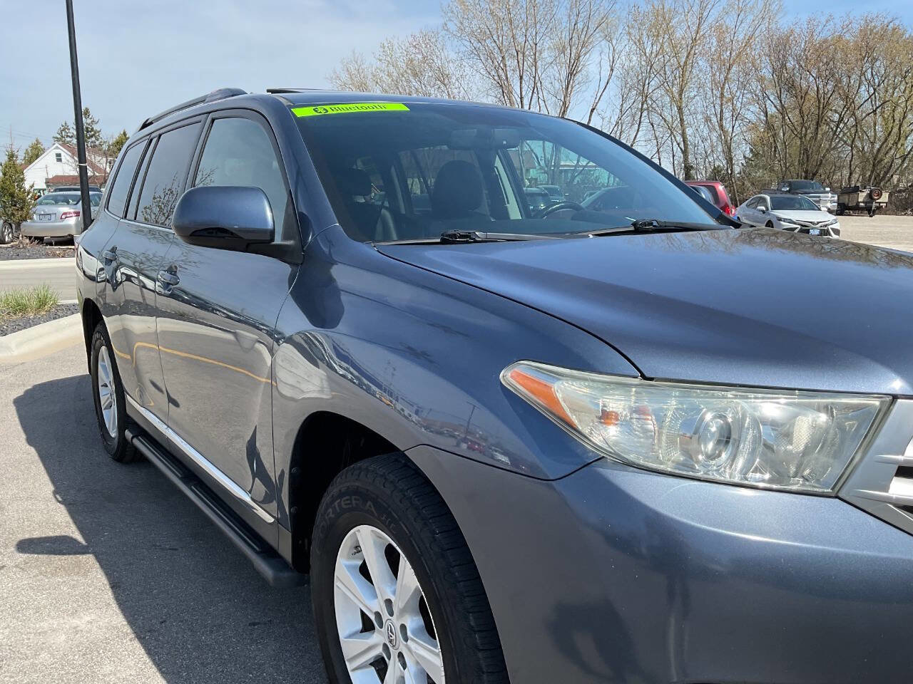 Used 2012 Toyota Highlander SE w/ Tow Pkg AWD/4WD image 11