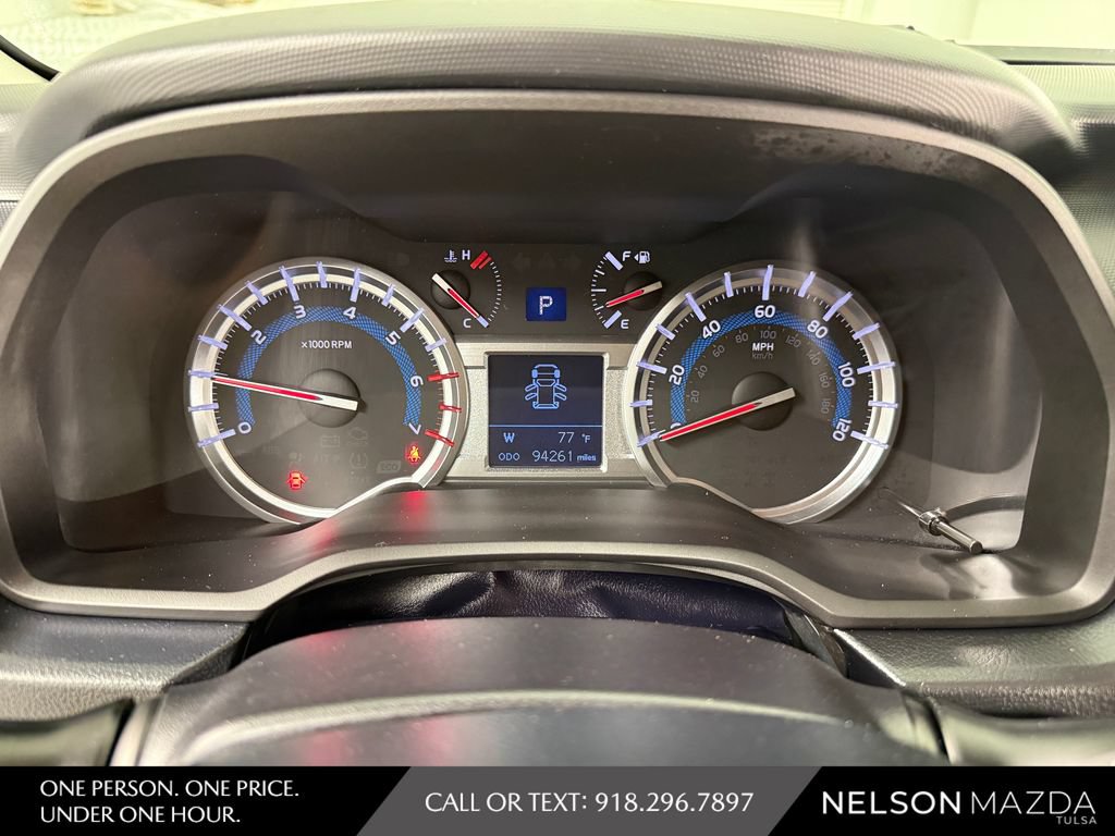 Used 2018 Toyota 4Runner TRD Off-Road AWD/4WD image 26
