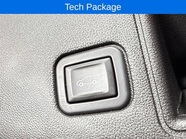 Used 2023 GMC Terrain Denali w/ Denali Premium Package AWD/4WD image 15