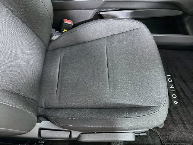 Certified 2024 Hyundai Ioniq 6 SE RWD image 36