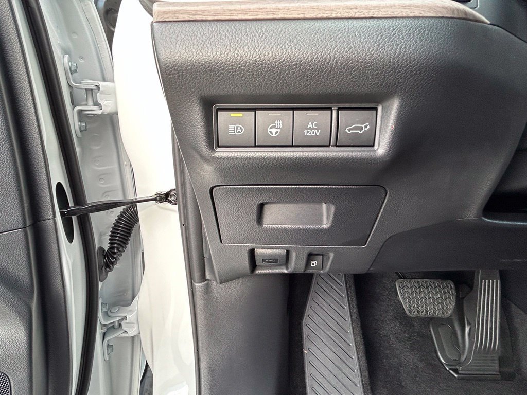 Used 2026 Toyota Grand Highlander AWD Hybrid image 19