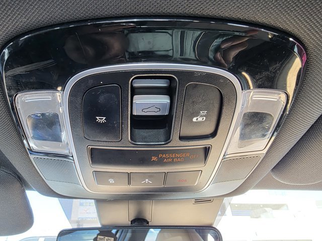 Used 2021 Hyundai Sonata Limited w/ Preferred Accessory Package FWD image 10