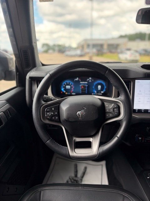 Used 2025 Ford Bronco Outer Banks AWD/4WD image 20