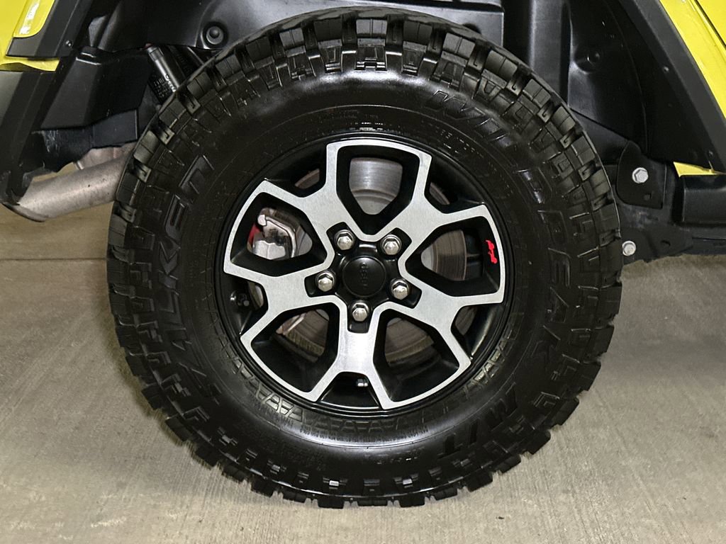 Used 2023 Jeep Wrangler Unlimited Rubicon w/ Cold Weather Group AWD/4WD image 7