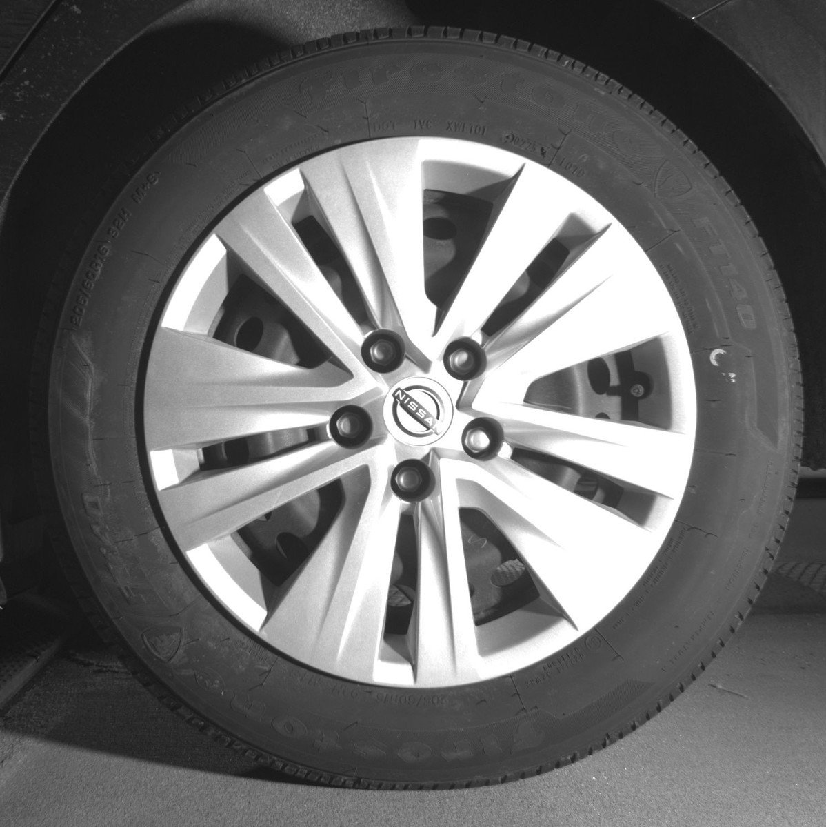 Used 2025 Nissan Sentra S image 14