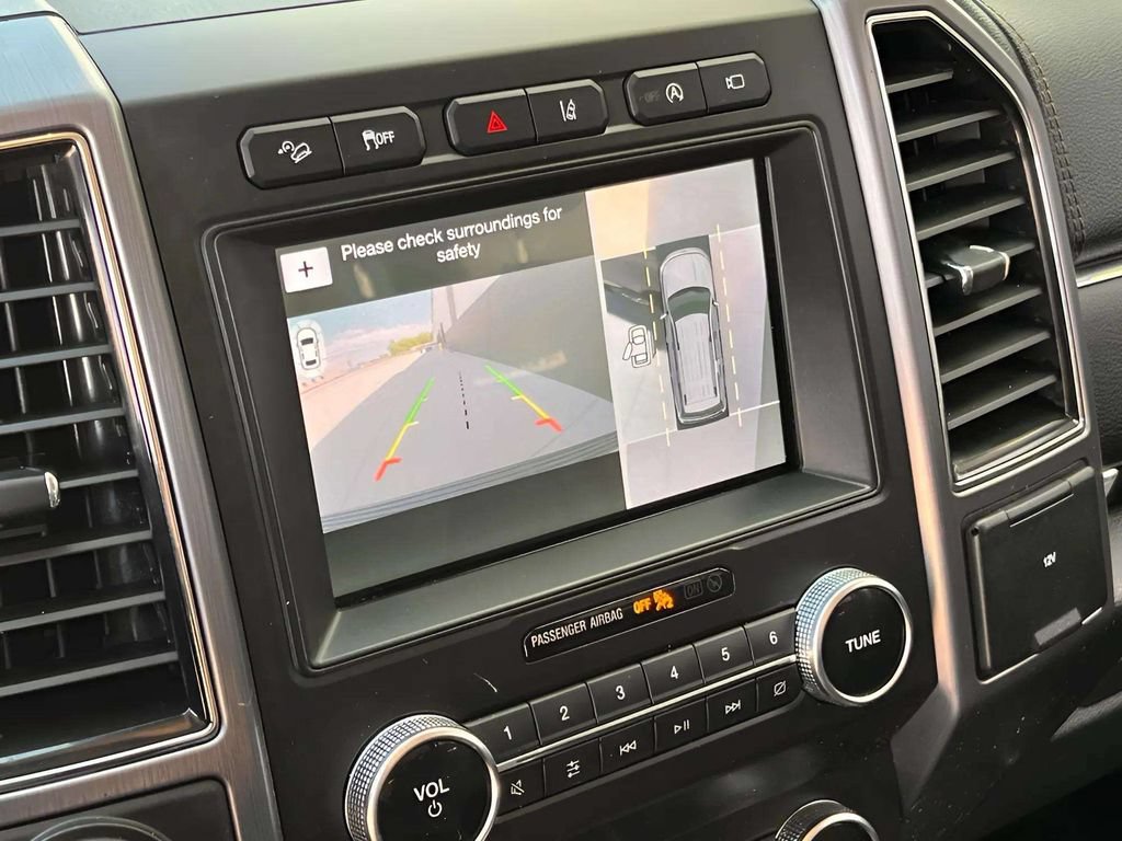 Used 2019 Ford Expedition Max Platinum AWD/4WD image 23