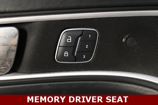 Used 2016 Ford Explorer Platinum image 16