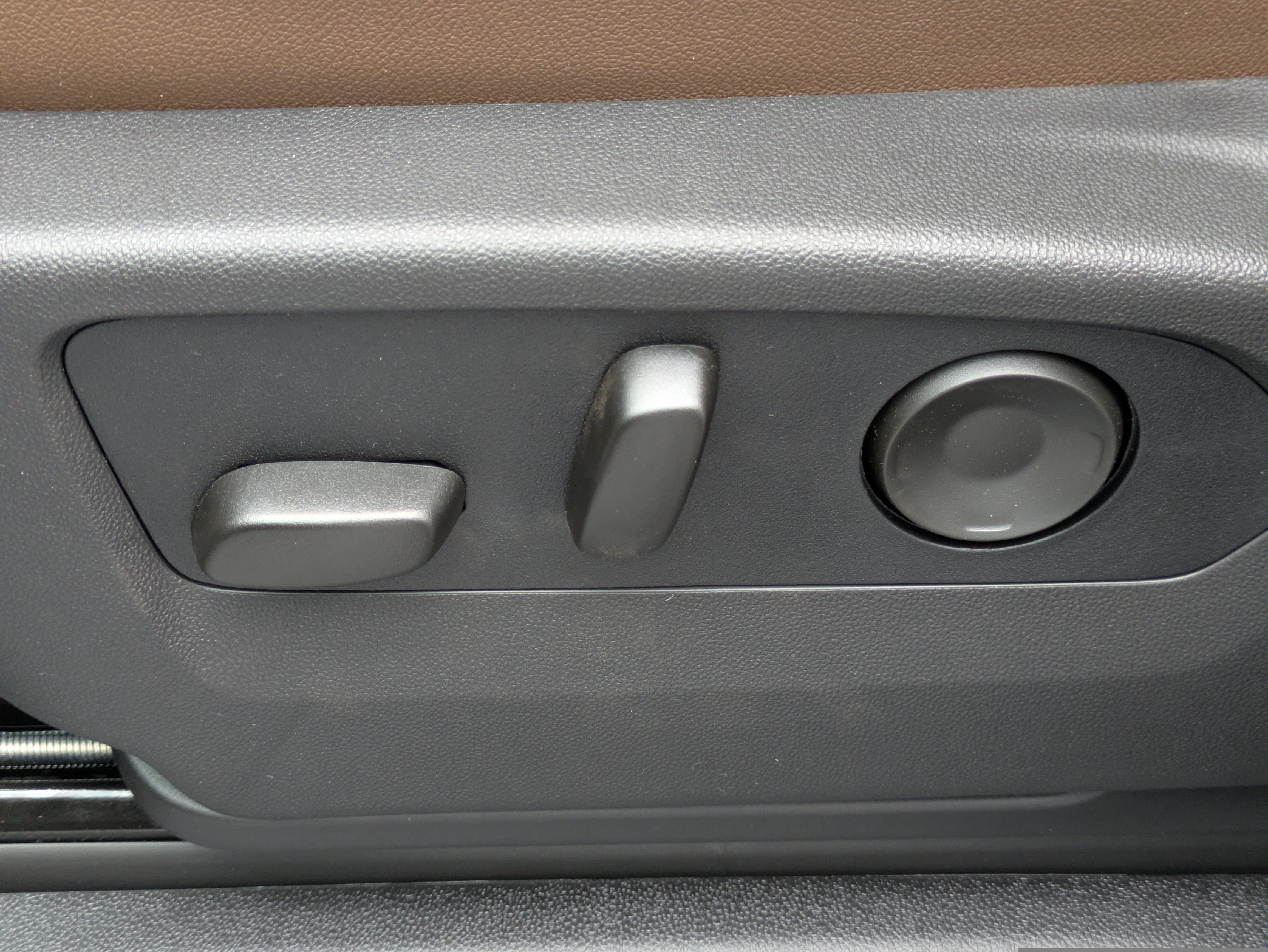 New 2026 Chevrolet Tahoe High Country image 16