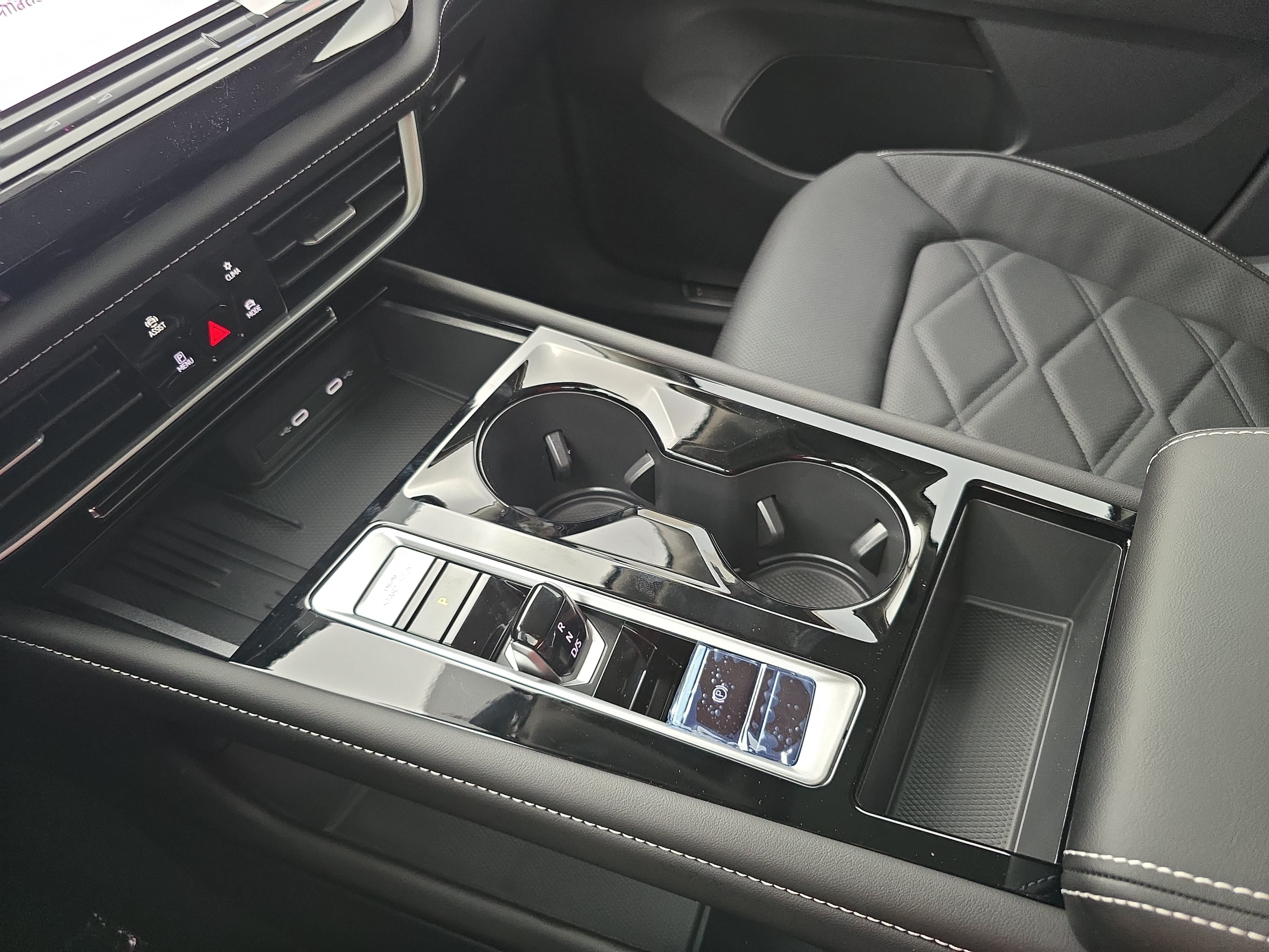 New 2026 Volkswagen Atlas SE FWD image 26