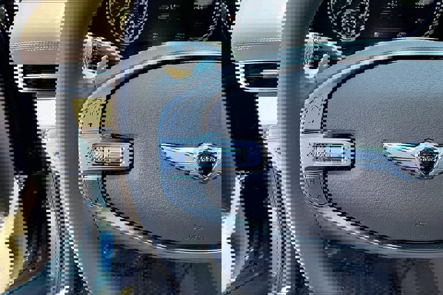 Used 2021 Genesis GV80 3.5T w/ Advanced Package 06 AWD/4WD image 24