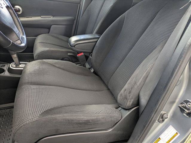 Used 2011 Nissan Versa Hatchback w/ Premium Pkg FWD image 14