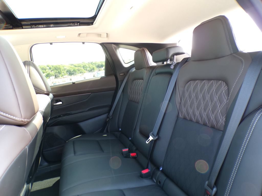 Used 2025 Nissan Murano Platinum w/ Cargo Package AWD/4WD image 16